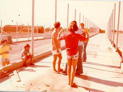 בניית הרפת 1973